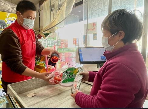 志愿紅 助力老年人跨越數(shù)字鴻溝，煥發(fā)農(nóng)產(chǎn)品零售新活力